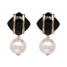 Load image into Gallery viewer, ZINFANDEL New Pattern Korean Style Fashion Imitation Pearl Earrings Electricity Suppliers Personality Heat Sell Earring Product